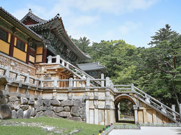 South Korea gay tour - Bulguksa Temple