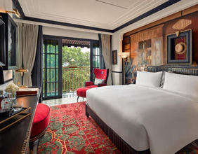 Capella Hanoi Hotel room