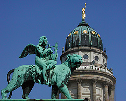 Zoom Vacations Berlin Gay Tour