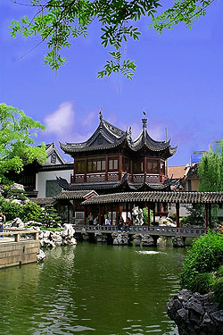 Zoom Vacations exclusively gay China tour