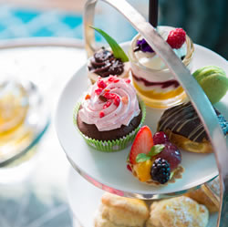 River Beatrice cakes