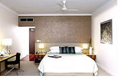 Shangri-La Marina Cairns Hotel