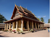Laos gay tour - Vat Sisaket