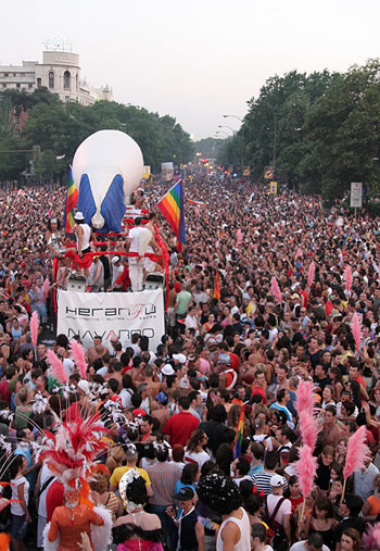 Exclusively gay Madrid Gay Pride tour