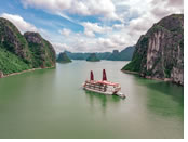 Vietnam gay tour - Ha Long Bay Cruise