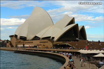 Exclusively gay Sydney Mardi Gras tour